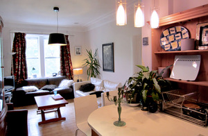 Edinburgh apartment in open plan kitchen-sitting room